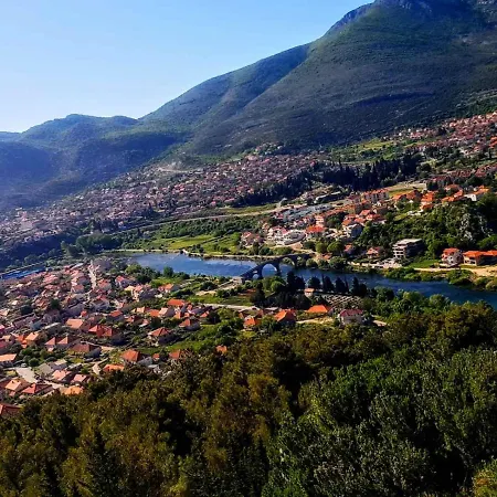 Apartman Divna Διαμέρισμα *