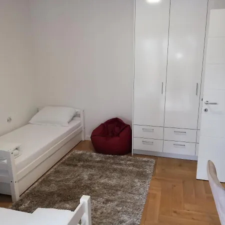 Διαμέρισμα Apartman Divna *